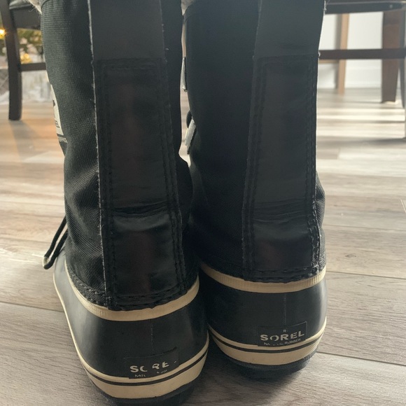 Sorel Boots - Picture 3 of 5